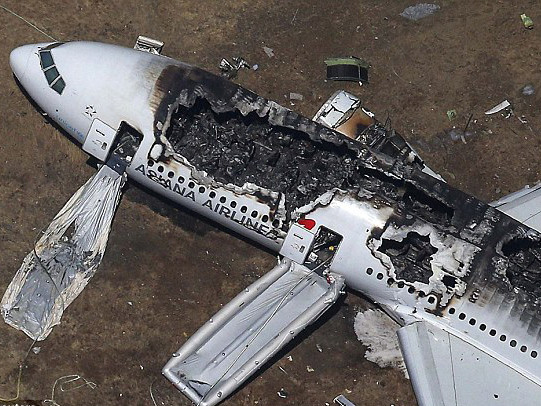 Cháy máy bay ở Mỹ: Phi công lần đầu lái Boeing 777