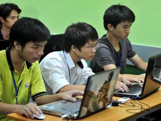 Thi ngành điện tử viễn thông nhiều cơ hội