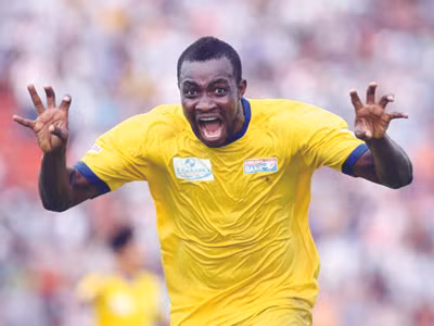 Cuộc chiến trụ hạng trở về vạch xuất phát