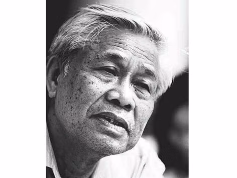 Nhà thơ Vũ Quần Phương: 'Trong họa có phúc'
