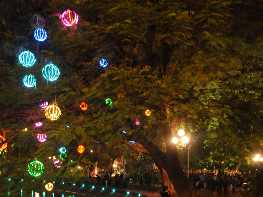 Hà Nội cấp điện ổn định đêm giao thừa