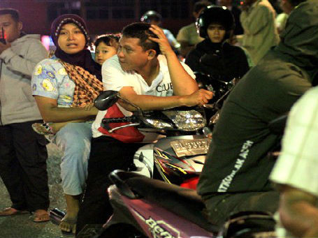 Trận động đất làm người dân tỉnh Aceh náo loạn