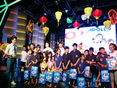 Cùng Mai Phương Thúy 'sẻ chia yêu thương'