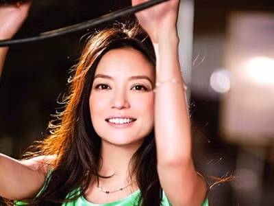 Triệu Vy tái xuất với hình ảnh tươi trẻ