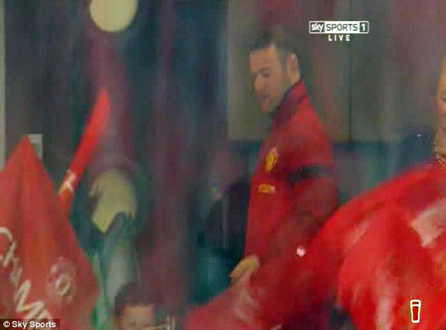 Rooney “mặc cả” tương lai với MU