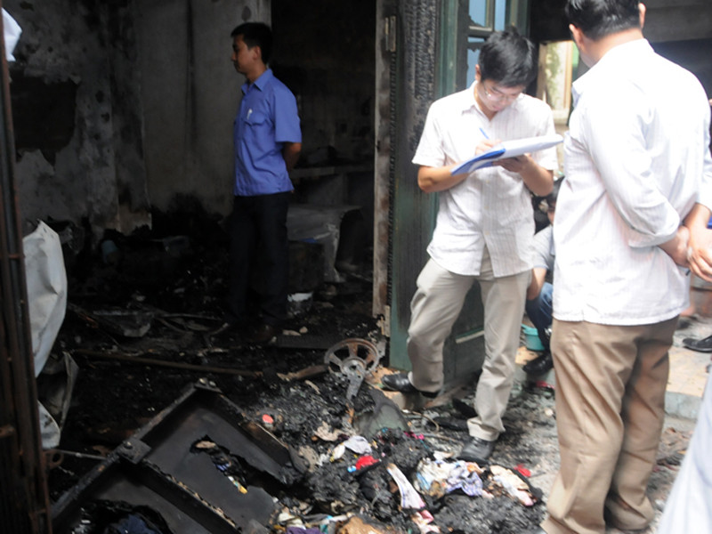 Người vợ bị chồng tẩm xăng đốt đang nguy kịch