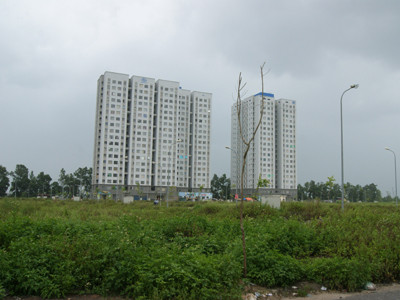 Nhà thu nhập thấp mua bán tràn lan