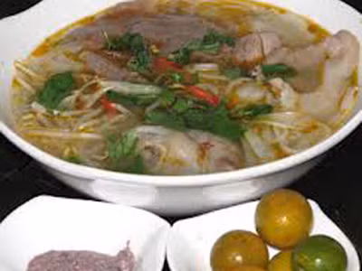 Nguy hại khôn cùng: Sáng nào cũng ăn bún 'độc'