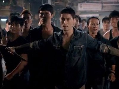 'Bụi đời Chợ Lớn' bị rò rỉ, ai được lợi?