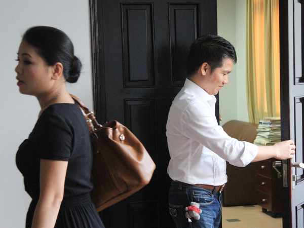 Trọng Tấn- Anh Thơ chiều 20-7 tại Cục NTBD Ảnh: N.M.Hà