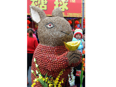 'Con thỏ khổng lồ' cao... 15m