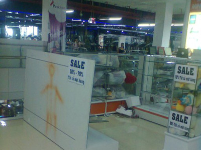 Nhiều trung tâm thương mại đóng cửa vì lỗ