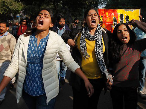 Một nghi phạm vụ cưỡng hiếp lĩnh án 3 năm tù