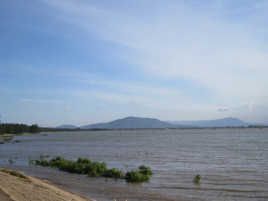 Vụ trăm người hỗn chiến trên sông: Vớt được 2 thi thể