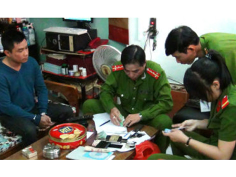 Cảnh sát nhập vai phá ổ cá độ trăm tỷ ở Đà Nẵng