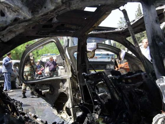 Hiện trường vụ đánh bom nhằm vào Thủ tướng Syria