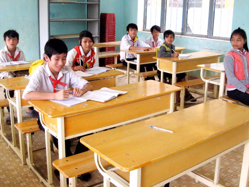 Sau Tết, nhiều học sinh nghỉ học