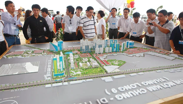 Quả bóng bất động sản vẫn còn hơi để ... xì!