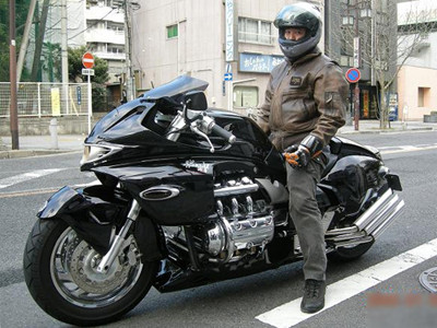 Honda Valkyrie phiên bản độ 'Vua rồng'