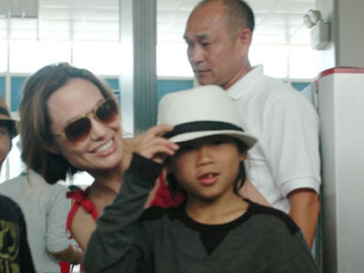 Nghị sỹ Mỹ thảo luận cho nhận con nuôi tại VN