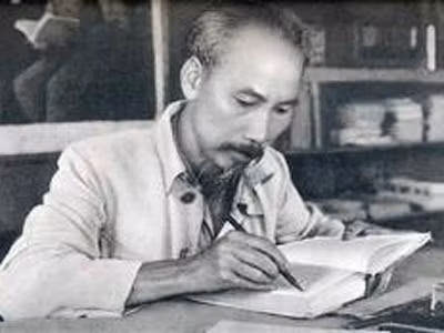 Bác Hồ bén duyên nghề báo thế nào?