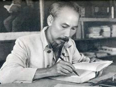 Bác Hồ bén duyên nghề báo thế nào?