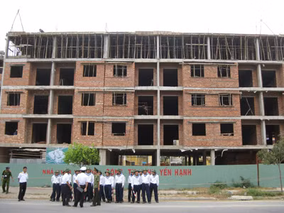 Chủ đầu tư nhiều dự án nhà TNT chán nản vì không tiếp cận được vốn ưu đãi như Chính phủ quy định (ảnh chụp một dự án nhà TNT tại Đà Nẵng)