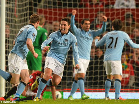 Đánh bại MU 2-1, Man City giữ vững vị trí thứ 2