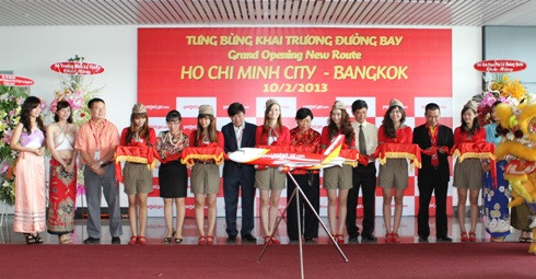 Hàng không tư nhân VN đầu tiên bay quốc tế