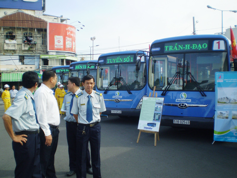 Xe buýt CNG ngày càng thu hút nhà đầu tư và người dân Ảnh: LT