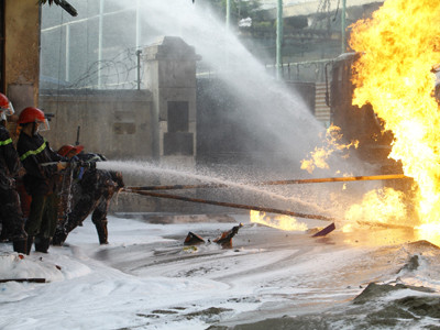 Toàn cảnh cháy nổ cây xăng kinh hoàng giữa Hà Nội