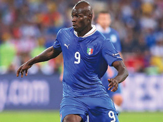 Balotelli: thiên tài hay cục nợ?
