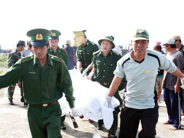 Tìm thấy bốn thi thể cuối cùng vụ chìm tàu