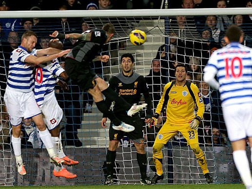 Suarez tỏa sáng, Liverpool nhấn chìm QPR