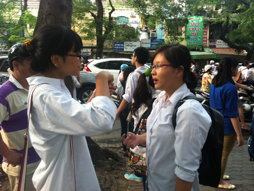 Đề Toán vừa sức, nhiều học sinh tự tin đỗ vào lớp 10