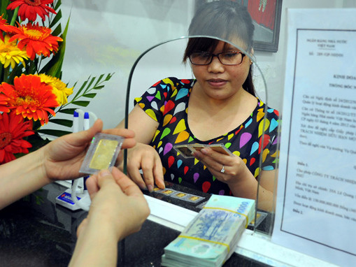 Loay hoay tìm chỗ mua bán vàng miếng