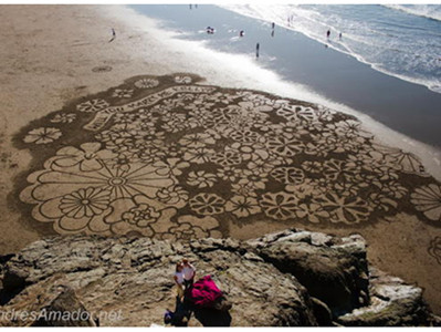 Tuyệt tác khổng lồ trên cát