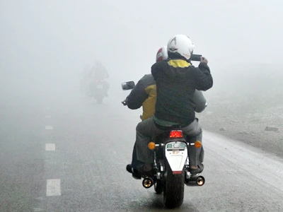 Kinh nghiệm lái xe trong sương mù