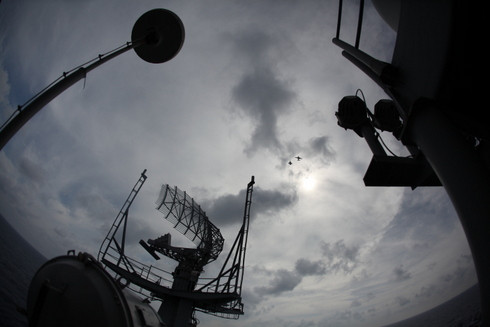 Người Việt khám phá siêu tàu sân bay Mỹ tuần tra vùng biển quốc tế gần VN