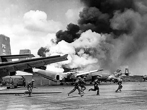 Khoan trao giải nếu không xứng đáng