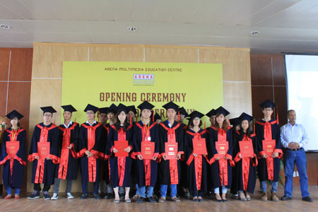 Arena Multimedia trao bằng tốt nghiệp cho 50 học viên