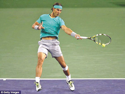 Nadal toả sáng ngày trở lại với mặt sân cứng