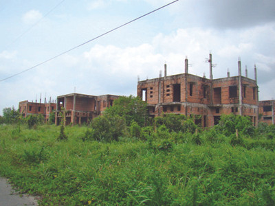 Hẩm hiu nhà ở xã hội