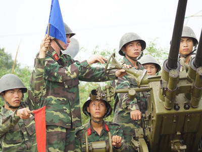 Thăm đơn vị bắn rơi nhiều máy bay nhất