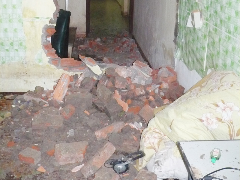 Một ngôi nhà bán cho hai người