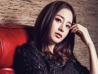 Kim Tae Hee đẹp hút hồn với váy bó sát gợi cảm