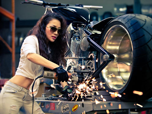 Hồng Ngọc tạo hình gợi cảm chuẩn bị liveshow