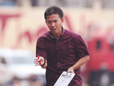 Gần chục CLB bóng đá nguy cơ giải thể