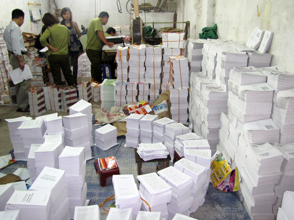 Thu giữ hơn 10.000 cuốn sách lậu