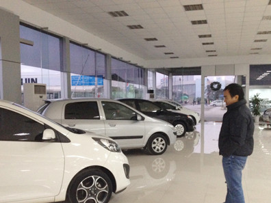 Ôtô cũ bán chạy trước Tết